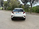 Toyota CHR 1.8 125H Advance 2021 — 7/10